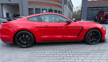 Ford Mustang Shelby GT350R 